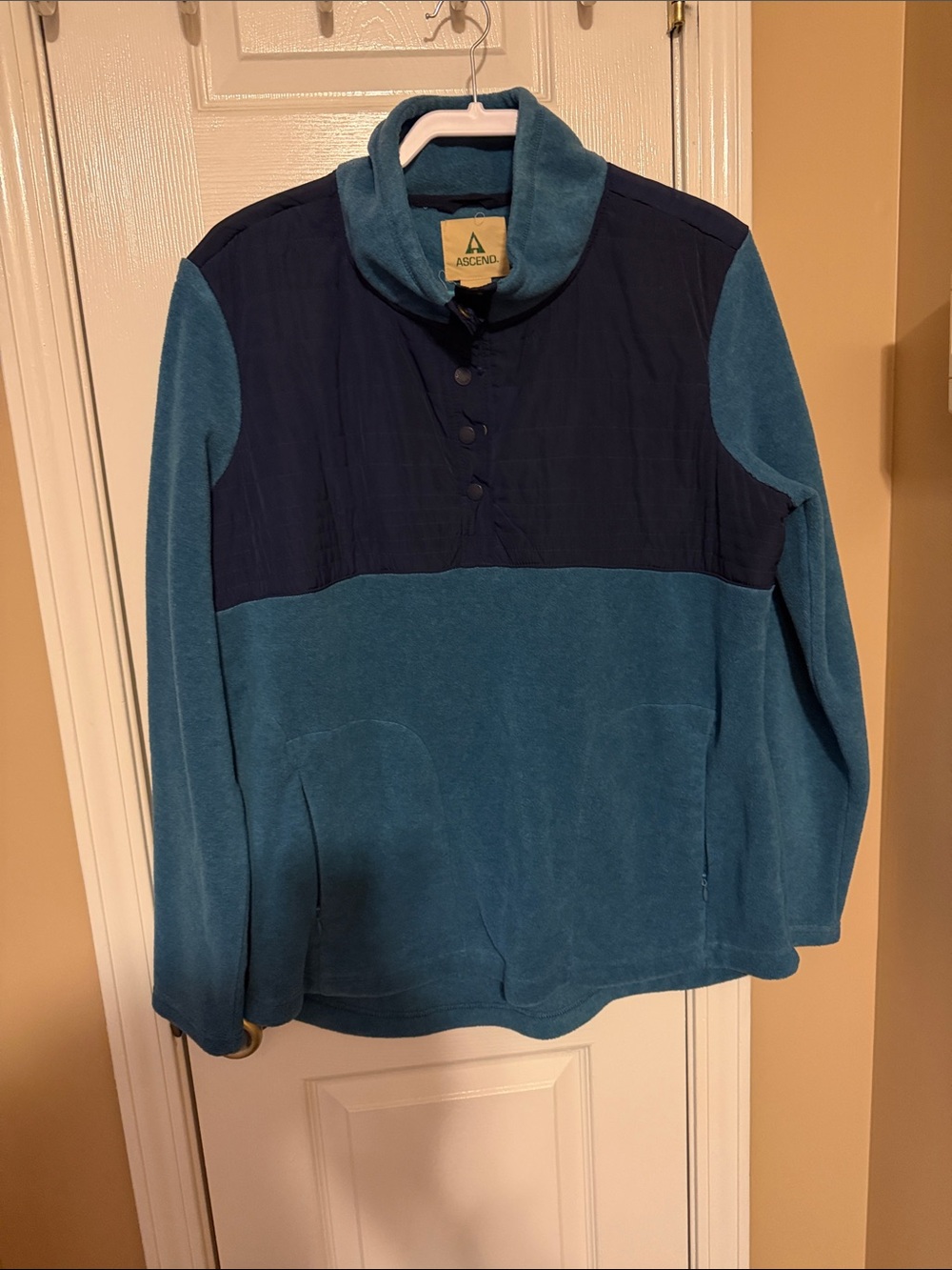 Ascend Teal and Navy Snap-Placket Fleece Pullover